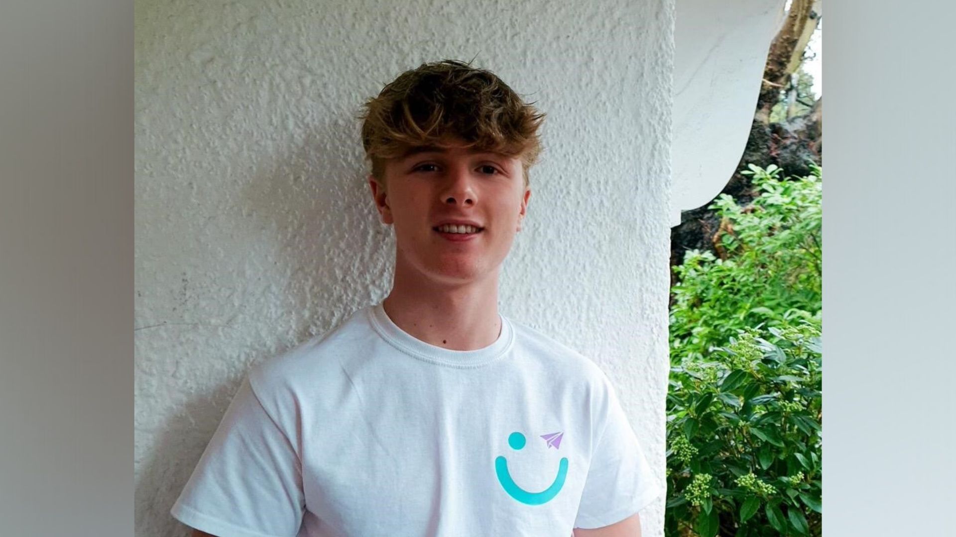 Student project to support local businesses  and help share a smile