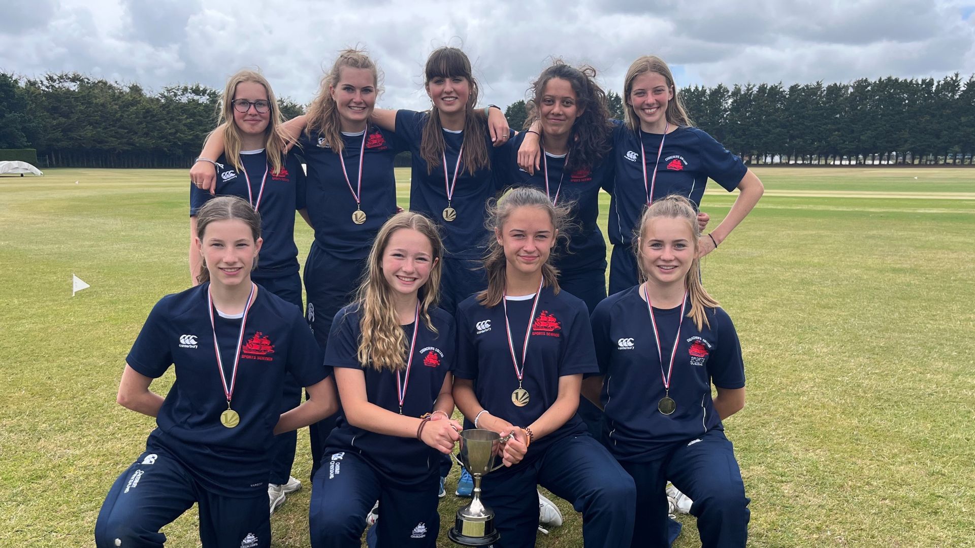 U15 Girls Cricket Team are Hampshire Cup Winners!